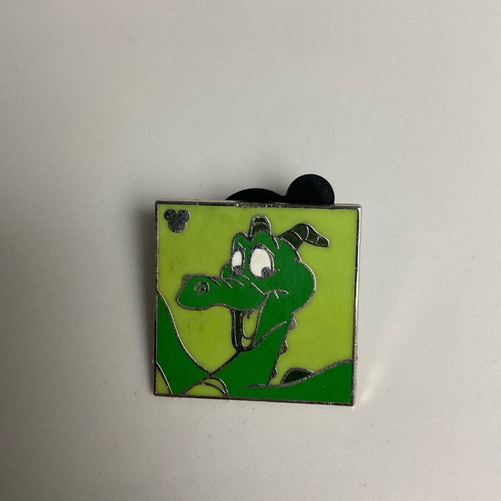 Disney Hidden Mickey 2012 Green Dragon